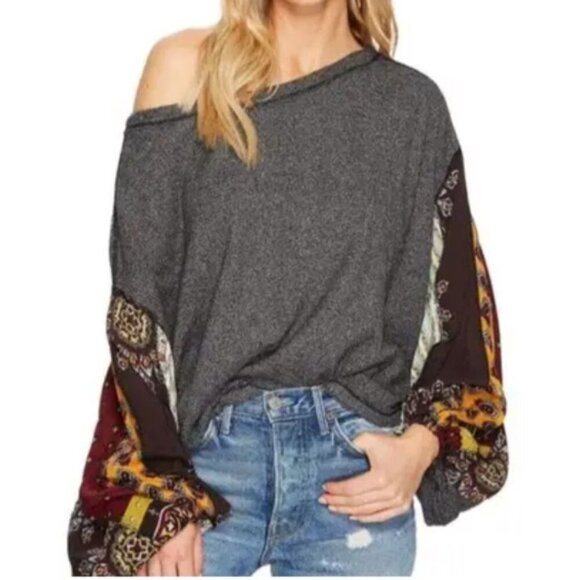 Free People Top Small Gray Thermal Waffle Knit Scarf Sleeves Oversized Boho - Picture 3 of 11